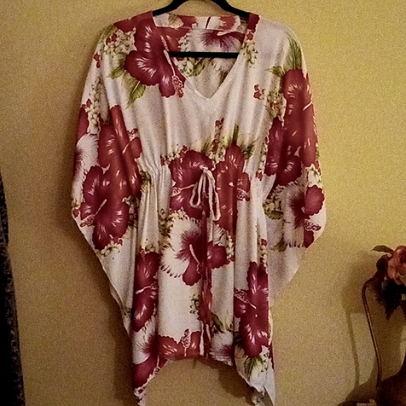 Tunic or cover-up - Picture 1 of 1